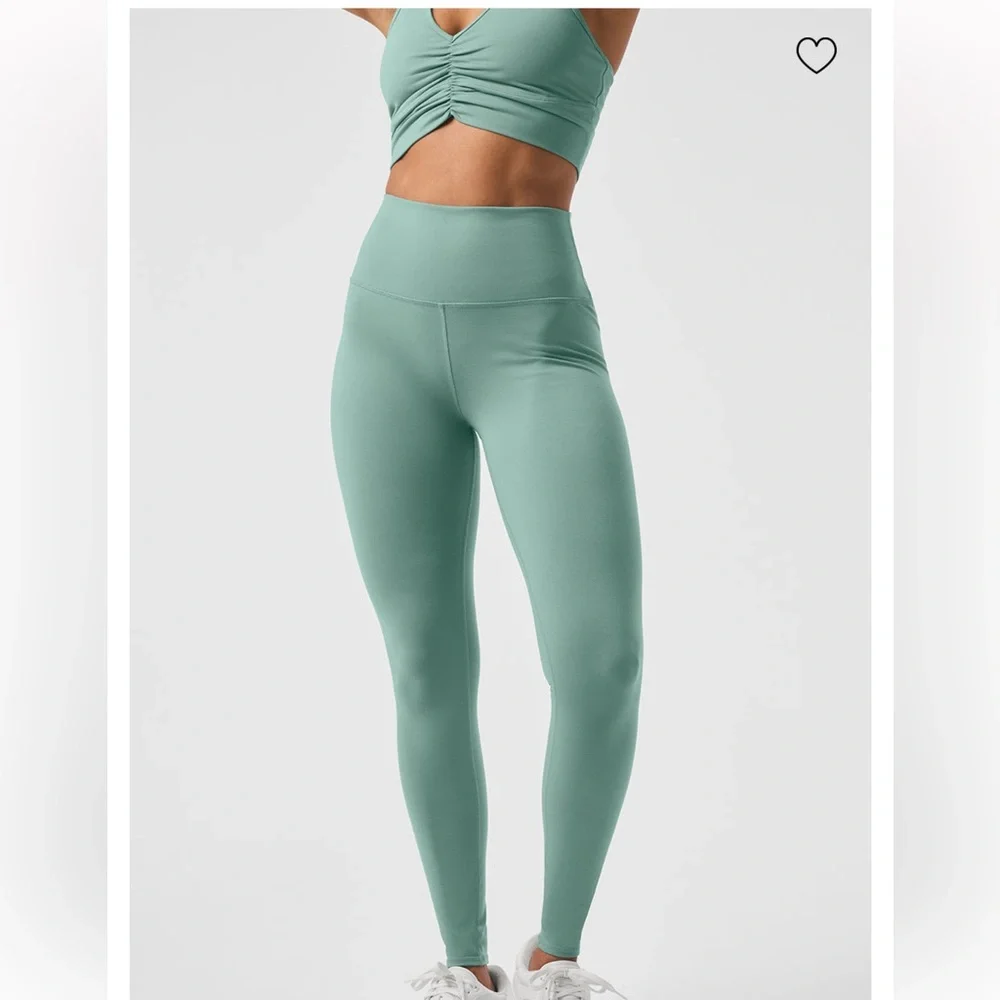 Alo Yoga High-Waist Airbrush Leggings - Botanic Green - Picture 3 of 12